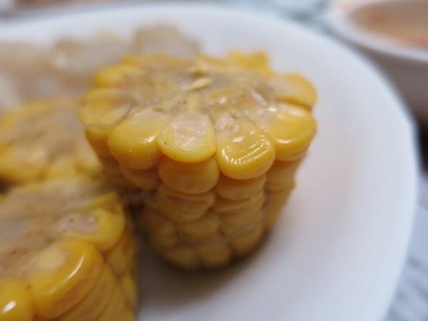 鴨霸王國煙燻滷味：別有一番滋味~ .. 鴨霸王國