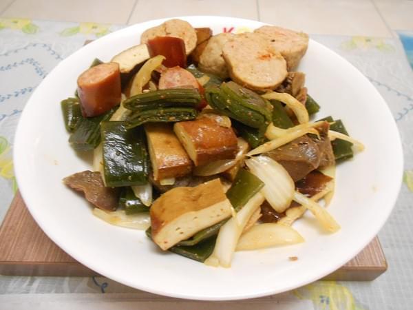 鴨霸王國煙燻滷味：別有一番滋味~ .. 鴨霸王國