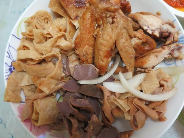 鴨霸王國煙燻滷味：別有一番滋味~ .. 鴨霸王國