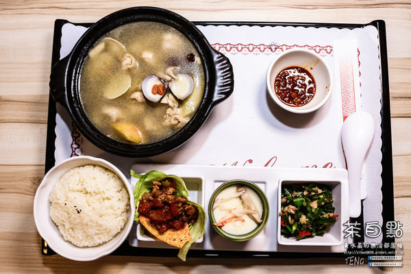 茶自點複合式餐飲(竹東店)|《新竹縣竹東鎮泡沫紅茶店推薦；大份量飲品，餐點不使用太空包；再顯五、六年級生的少女時代。》