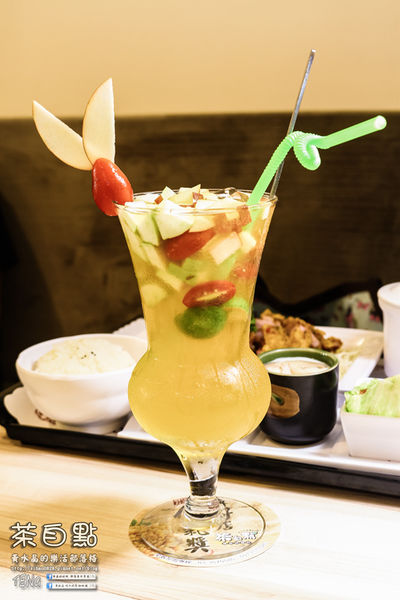 茶自點複合式餐飲(竹東店)|《新竹縣竹東鎮泡沫紅茶店推薦；大份量飲品，餐點不使用太空包；再顯五、六年級生的少女時代。》