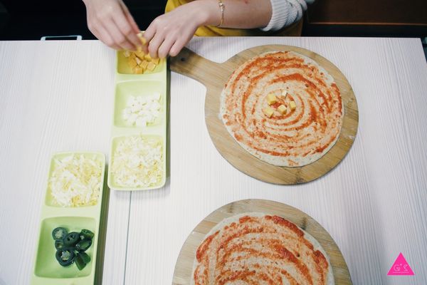 GS愛吃鬼|林太太手工石烤披薩|團體親子溫馨手工披薩DIY