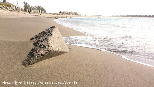★高雄永安★【烏林投海邊、鑽石沙灣】迷人的貝殼色沙灘。