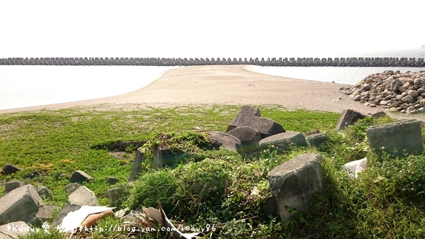★高雄永安★【烏林投海邊、鑽石沙灣】迷人的貝殼色沙灘。