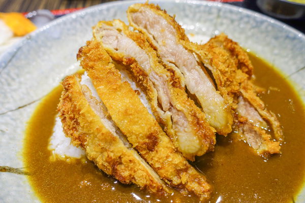 丼物食堂 - 山高的期待 vs 海深的失落