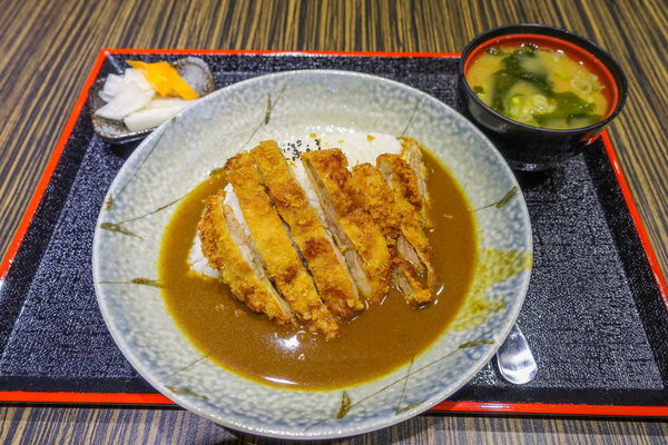 丼物食堂 - 山高的期待 vs 海深的失落