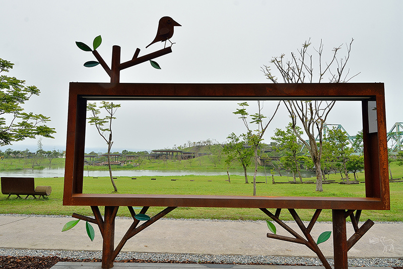 宜蘭冬山河一日遊-推薦新打卡景點:冬山火車站,冬山河生態綠舟,珍珠社區好食光食堂美食,中山社區綠野茶園採茶體驗