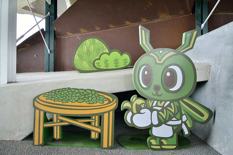 宜蘭冬山河一日遊-推薦新打卡景點:冬山火車站,冬山河生態綠舟,珍珠社區好食光食堂美食,中山社區綠野茶園採茶體驗