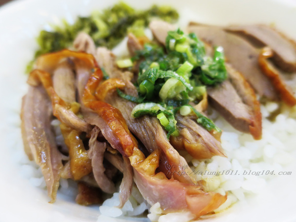 舟鶴家嫩骨飯(文賢店)：足厚呷~   ..舟鶴家嫩骨飯(文賢店)