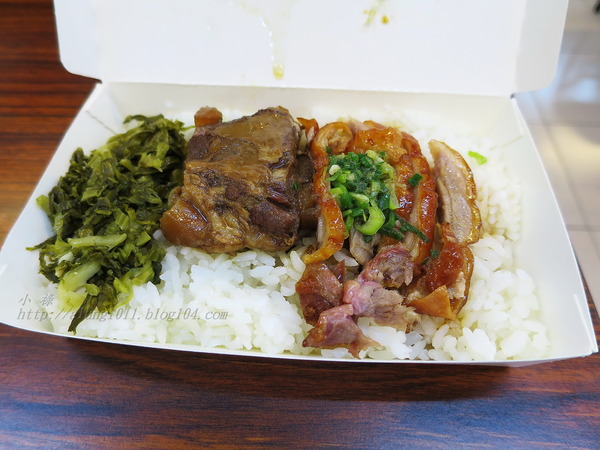 舟鶴家嫩骨飯(文賢店)：足厚呷~   ..舟鶴家嫩骨飯(文賢店)
