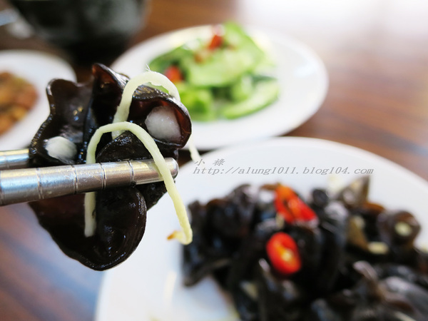 舟鶴家嫩骨飯(文賢店)：足厚呷~   ..舟鶴家嫩骨飯(文賢店)