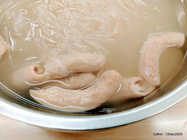 Pig intestines  cellophane noodles  & Braised pork on rice at 三元豬腸冬粉店，Taoyuan city, North Taiwan, SJKen, Dec 13, 2020.