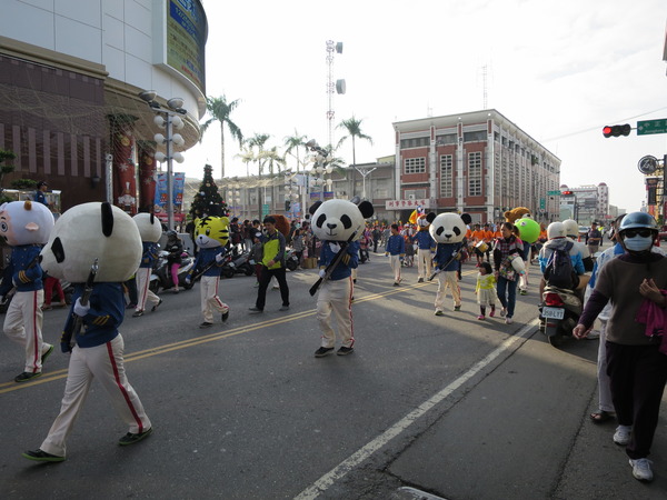 新春飛羊,千人踩街:逛逛阿緱城3 ..飛羊阿猴.千人踩街 新春飛羊,千人踩街:逛逛阿緱城3 ..飛羊阿猴.千人踩街