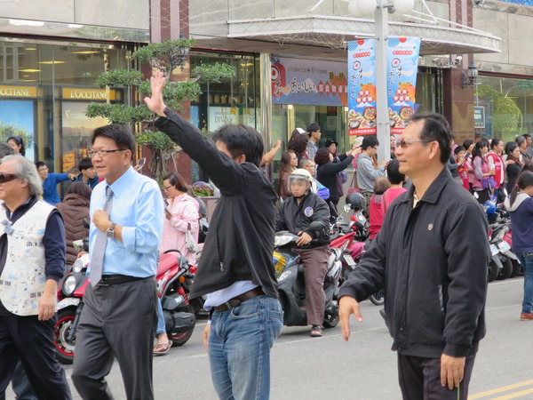 新春飛羊,千人踩街:逛逛阿緱城3 ..飛羊阿猴.千人踩街 新春飛羊,千人踩街:逛逛阿緱城3 ..飛羊阿猴.千人踩街