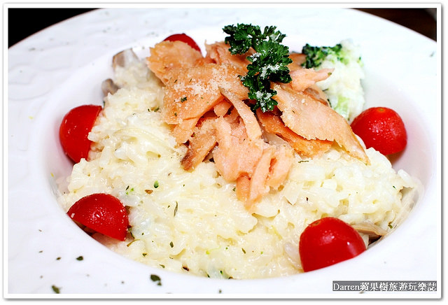 『桃園市』Venus cafe(維納斯咖啡館)●複合式咖啡館提供中式簡餐早午餐/有寵物出沒的餐廳/義大利麵/焗烤燉飯/鍋物/毛小孩餐廳