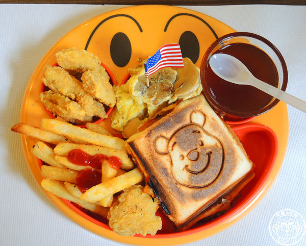 維納斯咖啡 Venus cafe：呷飽祙【桃園･Venus cafe維納斯咖啡】萌犬公關陪用餐