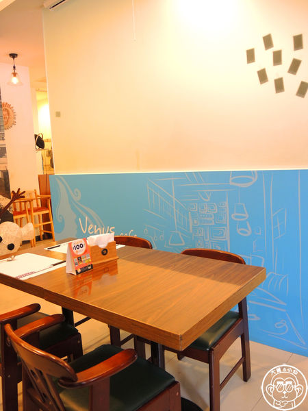 維納斯咖啡 Venus cafe：呷飽祙【桃園･Venus cafe維納斯咖啡】萌犬公關陪用餐