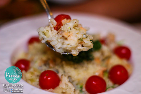 Venus cafe(維納斯咖啡)|桃園市/桃園區  (希臘氛圍，客製化咖啡拉花；中西餐點“維納斯”通通都有)