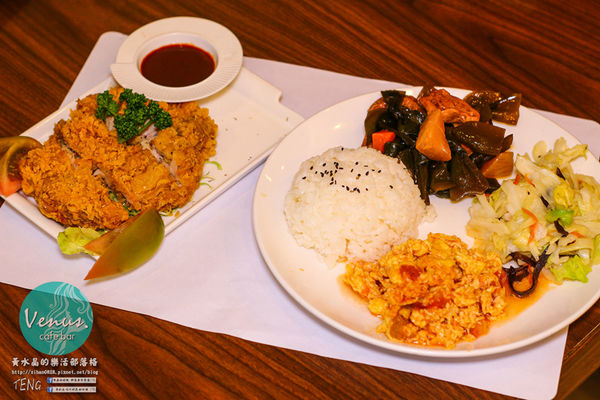Venus cafe(維納斯咖啡)|桃園市/桃園區  (希臘氛圍，客製化咖啡拉花；中西餐點“維納斯”通通都有)