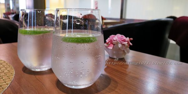 FrenchWindows 琺蘭綺瑥朵茶餐館(屏東太平洋百貨):FrenchWindows 琺蘭綺瑥朵茶餐館(屏東太平洋百貨.誠品旗艦館) 2. /愛評體驗團 FrenchWindows 琺蘭綺瑥朵茶餐館(屏東太平洋百貨):FrenchWindows 琺蘭綺瑥朵茶餐館(屏東太平洋百貨.誠品旗艦館) 2. /愛評體驗團