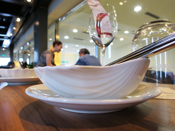 FrenchWindows 琺蘭綺瑥朵茶餐館(屏東太平洋百貨)：低調中展現奢華  ..FrenchWindows 琺蘭綺瑥朵茶餐館(屏東太平洋百貨‧誠品旗艦館)