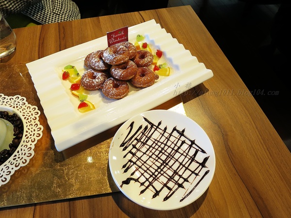 FrenchWindows 琺蘭綺瑥朵茶餐館(屏東太平洋百貨)：低調中展現奢華  ..FrenchWindows 琺蘭綺瑥朵茶餐館(屏東太平洋百貨‧誠品旗艦館)