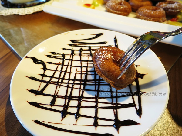 FrenchWindows 琺蘭綺瑥朵茶餐館(屏東太平洋百貨)：低調中展現奢華  ..FrenchWindows 琺蘭綺瑥朵茶餐館(屏東太平洋百貨‧誠品旗艦館)