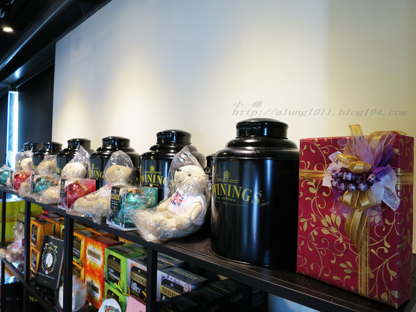 FrenchWindows 琺蘭綺瑥朵茶餐館(屏東太平洋百貨)：低調中展現奢華  ..FrenchWindows 琺蘭綺瑥朵茶餐館(屏東太平洋百貨‧誠品旗艦館)