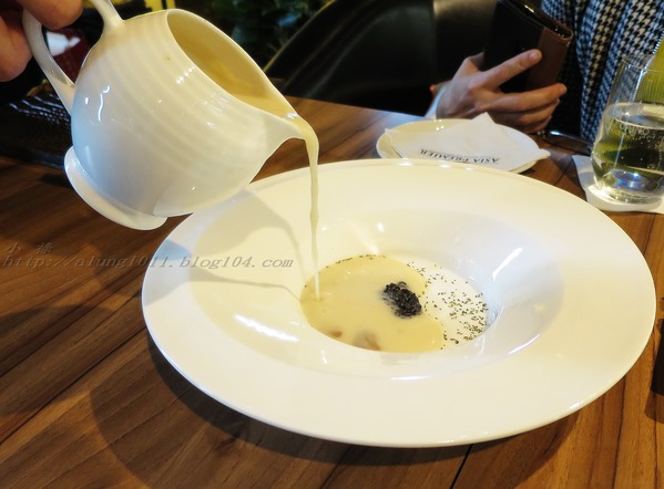 FrenchWindows 琺蘭綺瑥朵茶餐館(屏東太平洋百貨)：低調中展現奢華  ..FrenchWindows 琺蘭綺瑥朵茶餐館(屏東太平洋百貨‧誠品旗艦館)