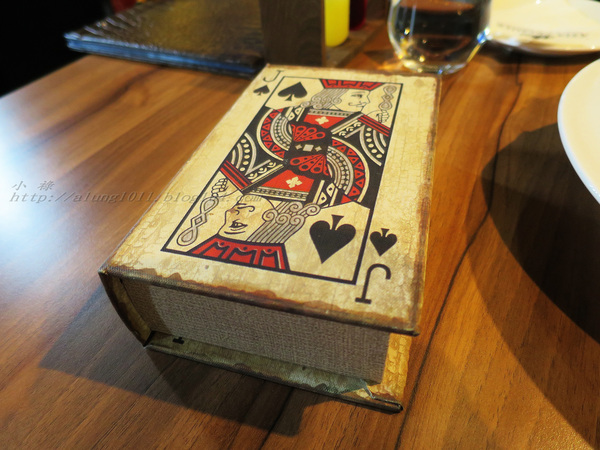 FrenchWindows 琺蘭綺瑥朵茶餐館(屏東太平洋百貨)：低調中展現奢華  ..FrenchWindows 琺蘭綺瑥朵茶餐館(屏東太平洋百貨‧誠品旗艦館)