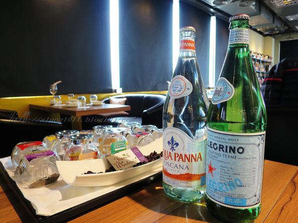 FrenchWindows 琺蘭綺瑥朵茶餐館(屏東太平洋百貨)：低調中展現奢華  ..FrenchWindows 琺蘭綺瑥朵茶餐館(屏東太平洋百貨‧誠品旗艦館)