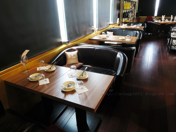 FrenchWindows 琺蘭綺瑥朵茶餐館(屏東太平洋百貨)：低調中展現奢華  ..FrenchWindows 琺蘭綺瑥朵茶餐館(屏東太平洋百貨‧誠品旗艦館)