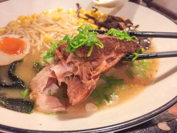 武吉屋台 - 老闆是東方雷神還是西方索爾呢？