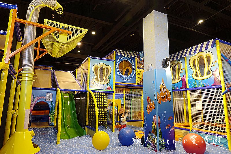 黃金堡親子樂園【台中東區旅遊】～秀泰廣場對面挑高六米室內親子樂園適合1-12歲‧超大球池+倒球機 海盗船炮陣 旋轉溜滑梯 環場車道【文末有抽獎活動】