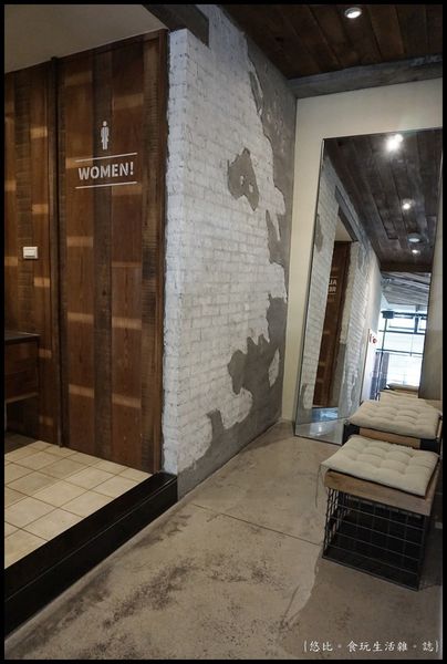憲賣咖啡熱河店-洗手間-1.JPG