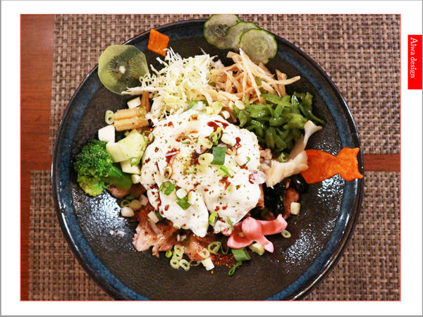 【新竹美食週記】貓町，洋食創意料理餐廳，CP值超高的套餐，貓奴必訪的主題餐廳！寵物友善餐廳-37