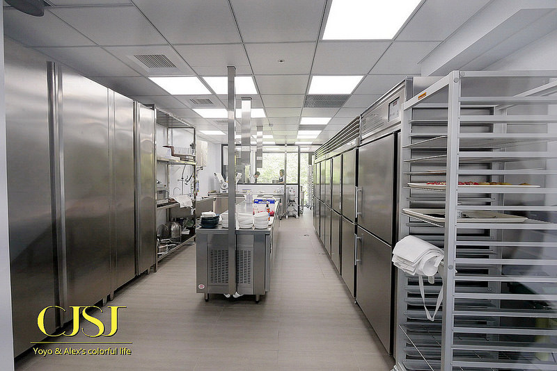 【台中】CJSJ法式甜點概念店 ~ 甜點控必訪台中排隊精緻甜點店、米其林三星甜點宛如藝術品、晚來就吃不到的美味 / 台中市西區 / 下午茶推薦