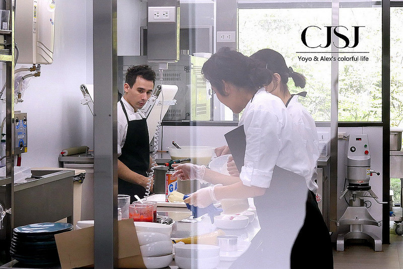 【台中】CJSJ法式甜點概念店 ~ 甜點控必訪台中排隊精緻甜點店、米其林三星甜點宛如藝術品、晚來就吃不到的美味 / 台中市西區 / 下午茶推薦