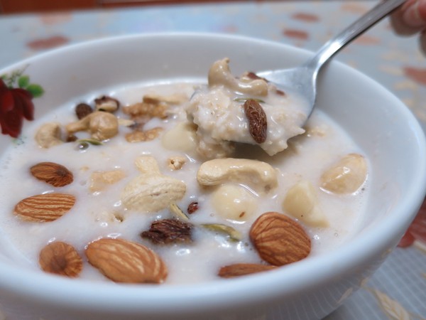 EZtea:不是萬O牌我們可是照吃的喔.. 平衡樂活輕鬆吃堅果_EZtea !! EZtea:不是萬O牌我們可是照吃的喔.. 平衡樂活輕鬆吃堅果_EZtea !!