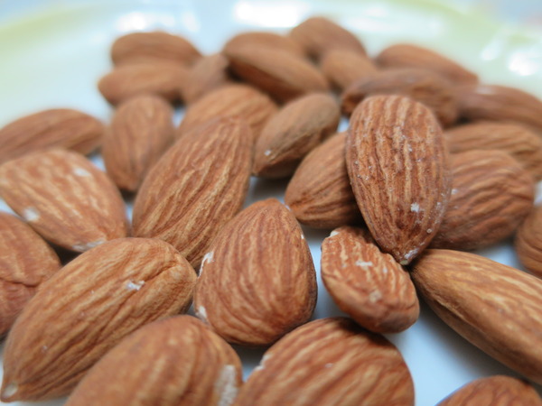 EZtea:不是萬O牌我們可是照吃的喔.. 平衡樂活輕鬆吃堅果_EZtea !! EZtea:不是萬O牌我們可是照吃的喔.. 平衡樂活輕鬆吃堅果_EZtea !!