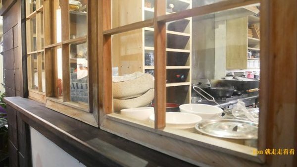 籽田野菜屋：【籽田野菜屋】貓店長坐檯，日式食堂裡的蔬食料理(菜單)