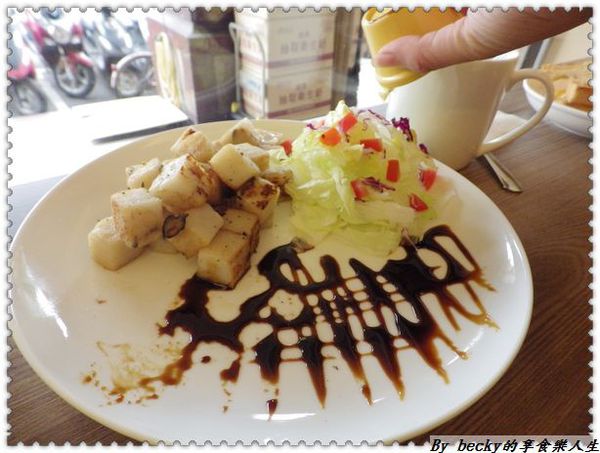 <捷運新埔站>街巷中的平價早午餐/板橋新埔/口袋吐司/南洋咖哩～黑帥廚房