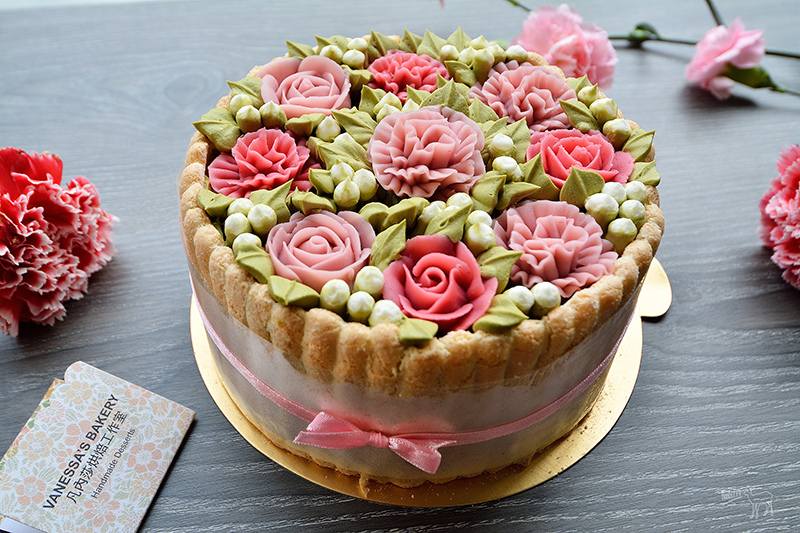 凡內莎烘焙工作室:栗子桂花慕斯抹茶蛋糕,像花朵一樣的母親節蛋糕生日蛋糕 凡內莎烘焙工作室:栗子桂花慕斯抹茶蛋糕,像花朵一樣的母親節蛋糕生日蛋糕