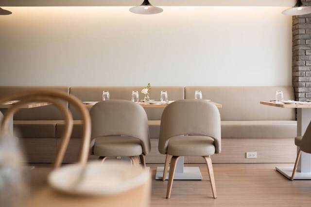 北歐風格義法料理餐廳 波咔Pokaa Cafe & Bistro，新竹竹北高質感餐廳，有包廂投影機，適合聚餐、約會、下午茶、免費停車場