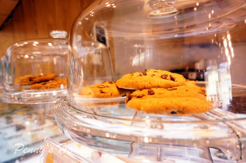 北歐風格義法料理餐廳 波咔Pokaa Cafe & Bistro，新竹竹北高質感餐廳，有包廂投影機，適合聚餐、約會、下午茶、免費停車場