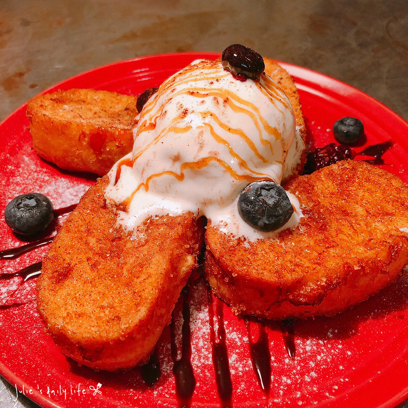 Cafe,RKZ,rkz cafe價位,rkz cafe牛排,rkz 威靈頓,rkz 威靈頓牛排,RKZCafe,rkz威靈頓,SoulFood,北門,台北 威靈頓牛排,台北威靈頓牛排,台灣吃威靈頓牛排,套餐,威靈頓牛排,威靈頓牛排 台中,威靈頓牛排 台灣,威靈頓牛排 推薦,威靈頓牛排中壢,威靈頓牛排台中,威靈頓牛排桃園,惠靈頓牛排 台北,燉飯,牛排,美食,義大利麵,西門,西門 rkz,西門町 西餐,西門町美食,西餐,隱藏版料理,預約,餐酒館,香港 威靈頓牛排 @跟著Julie一起走吧