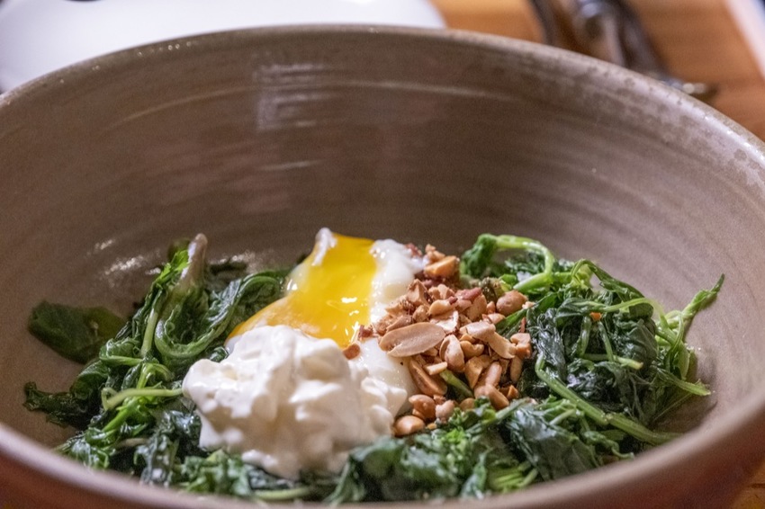 屏東原住民料理 AKAME | 隱身再山中的靈魂料理， 魯凱族主廚打造南台灣最難訂位的秘境餐廳 · 算命的說我很愛吃