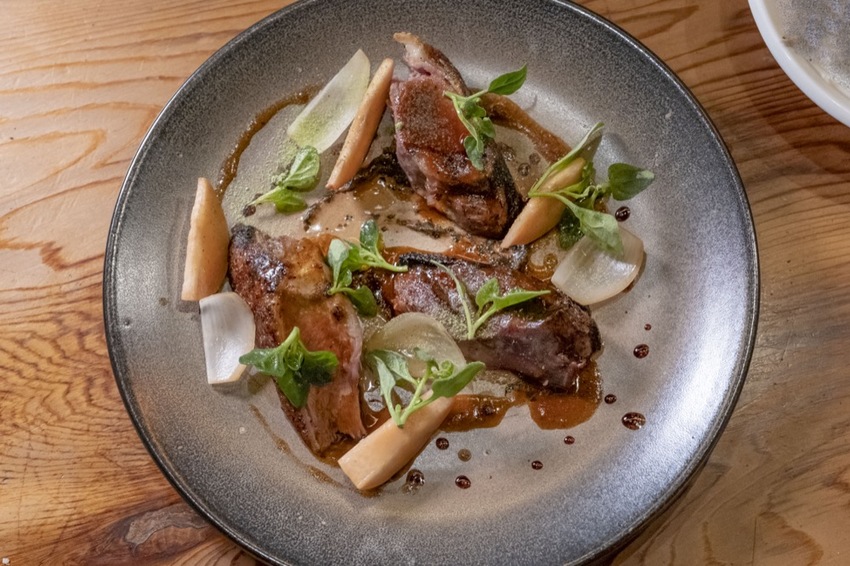 屏東原住民料理 AKAME | 隱身再山中的靈魂料理， 魯凱族主廚打造南台灣最難訂位的秘境餐廳 · 算命的說我很愛吃