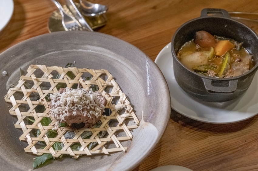 屏東原住民料理 AKAME | 隱身再山中的靈魂料理， 魯凱族主廚打造南台灣最難訂位的秘境餐廳 · 算命的說我很愛吃