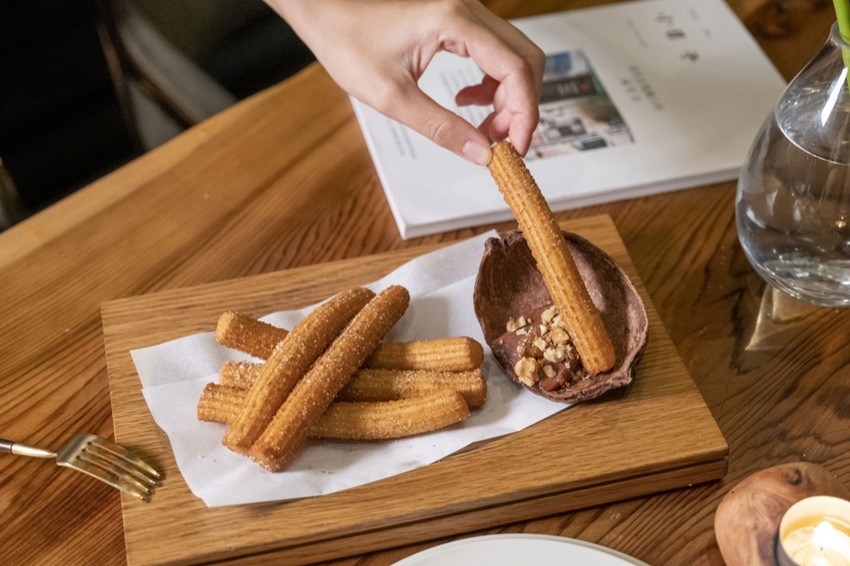 屏東原住民料理 AKAME | 隱身再山中的靈魂料理， 魯凱族主廚打造南台灣最難訂位的秘境餐廳 · 算命的說我很愛吃